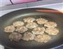 莲藕肉饼的做法图解4