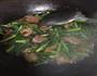 腊肉炒蒜苔的做法图解7