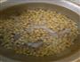 黄豆鸡脚汤的做法图解4