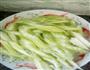 西芹炒肉的做法图解1
