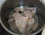 肉皮冻的做法图解1