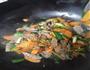 大蒜胡萝卜炒肉的做法图解6