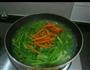 芹菜炒豆干的做法图解2