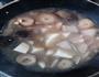 五花肉炖豆腐香菇土豆的做法图解9