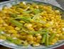 芹菜玉米粒的做法图解3