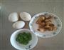肥肉煎鸭蛋的做法图解1
