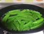炒荷兰豆的做法图解1