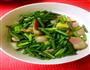 蒜苗炒腊肉的做法图解1