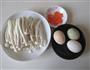 海鲜菇炒鸡蛋的做法图解1