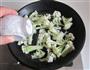 鸡蛋番茄炒菜花的做法图解5