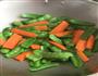 豌豆炒牛肉的做法图解2