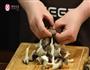 菌菇蛋饺煲的做法图解1