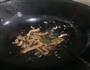 肉丝炒西葫芦的做法图解4