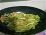 芹菜炒肉的做法图解6