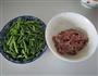 蒜苔炒牛肉丝的做法图解2