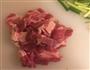 蒜苔炒肉的做法图解2