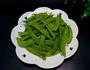 腊肠炒荷兰豆的做法图解1