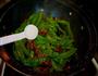 腊肠炒荷兰豆的做法图解10