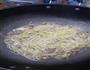 豆芽炒肉的做法图解7