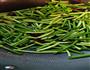 腊肠炒蒜苔的做法图解5