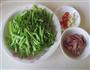 芹菜炒肉丝的做法图解1