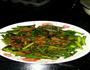 蒜薹炒五花肉的做法图解1