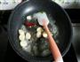 松茸炒肉的做法图解4