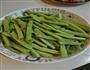 干煸蒜蓉四季豆的做法图解1