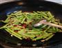 干煸蒜蓉四季豆的做法图解6