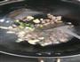 豆角闷饭的做法图解2