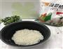 排骨土豆焖饭的做法图解1