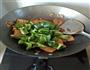 家常豆腐青椒炒肉的做法图解10