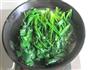 木耳拌菠菜的做法图解5