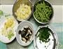 香菇鸡肉焖饭的做法图解4