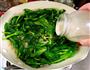 蒜蓉豌豆尖—10分钟快手菜的做法图解9
