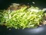 肉末豆干炒香芹的做法图解7
