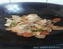 白地瓜炒肉片的做法图解7