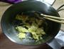 青菜鸡蛋火腿炒面的做法图解2