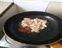 豌豆炒虾仁的做法图解5