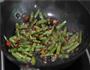 干煸四季豆的做法图解7
