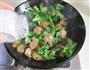 青菜草菇炒肉片的做法图解7