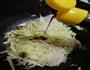 腊肠包菜炒粉丝的做法图解11