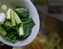 酱油肉炒花菜的做法图解7