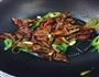 洋葱炒牛肉的做法图解3