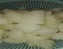 咸骨萝卜鱼豆腐煲的做法图解2