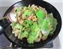 包菜肉片炒猫耳朵的做法图解11