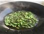 橄榄菜炒芸豆的做法图解4