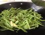 干煸四季豆炒肉的做法图解5