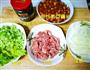 牛肉黄豆盖饭的做法图解1