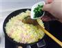 洋葱粟米火腿炒饭的做法图解10